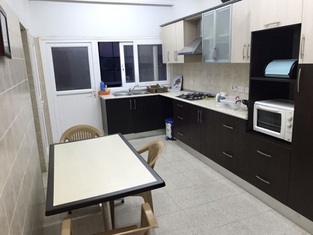 Flat To Rent in Ortaköy, Nicosia