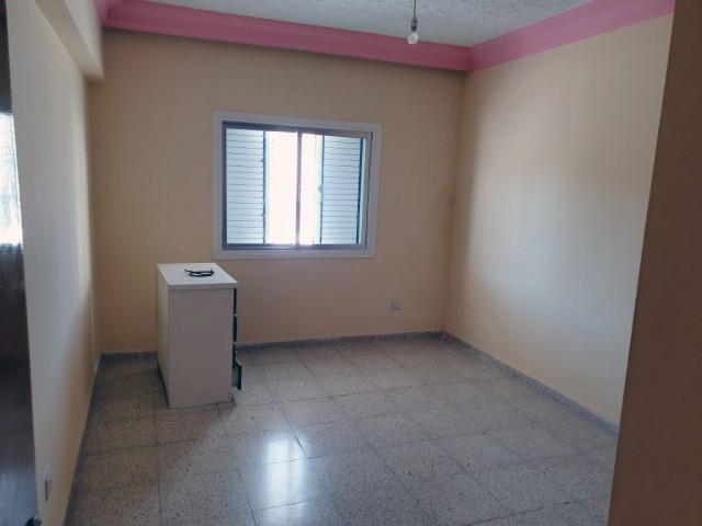 Flat To Rent in Köşklüçiftlik, Nicosia