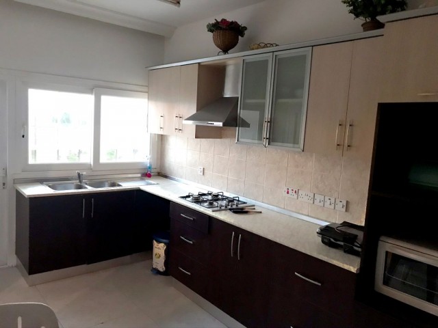 Flat To Rent in Ortaköy, Nicosia