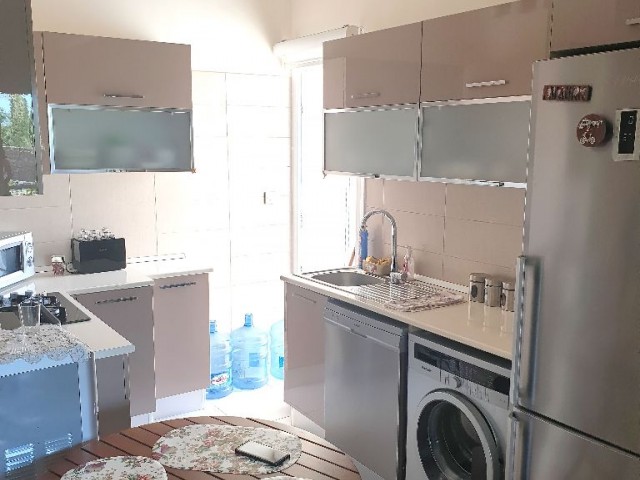 Flat To Rent in Alsancak, Kyrenia