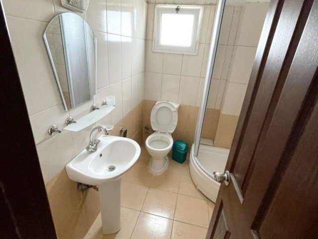 Flat To Rent in Küçük Kaymaklı, Nicosia