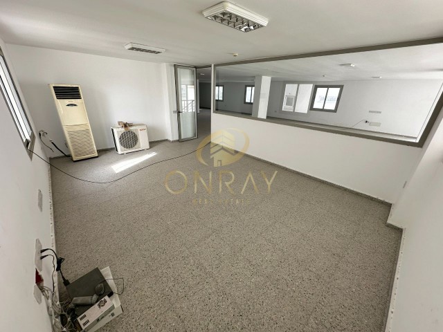 Ortaköy Merkezde 600 m2 Kiralık Dükkan