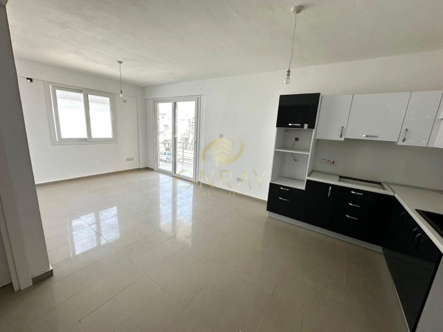 2+1 Unfurnished Flat for Rent in Gönyeli