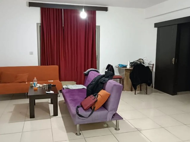 NICOSIA GÖNYELİ 2+1 WOHNUNG ZU VERMIETEN