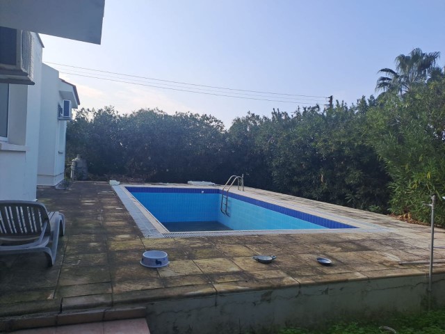 3+1 DETACHED VILLA WITH GARDEN AND POOL FOR SALE IN GIRNE LAPTA