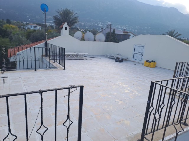 3+1 DETACHED VILLA WITH GARDEN AND POOL FOR SALE IN GIRNE LAPTA