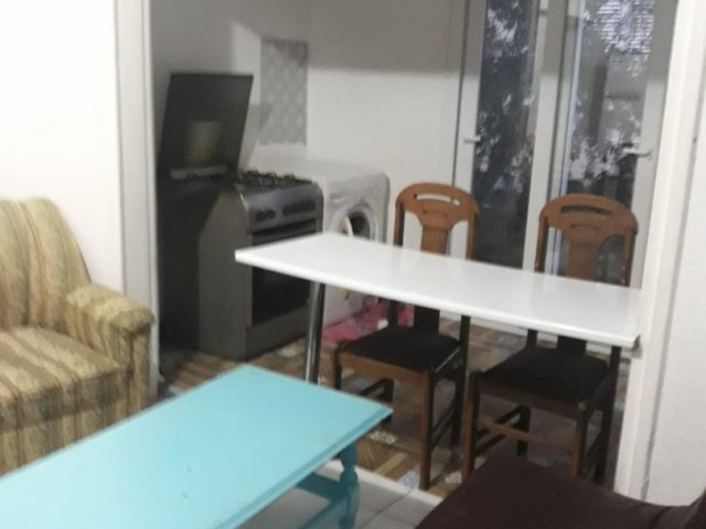 NICOSIA GÖNYELİ 2+1 WOHNUNG ZU VERMIETEN