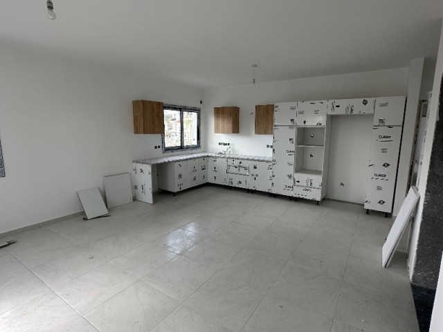 LEFKOŞA,GÖNYELİ 3+1 SATILIK DAİRE