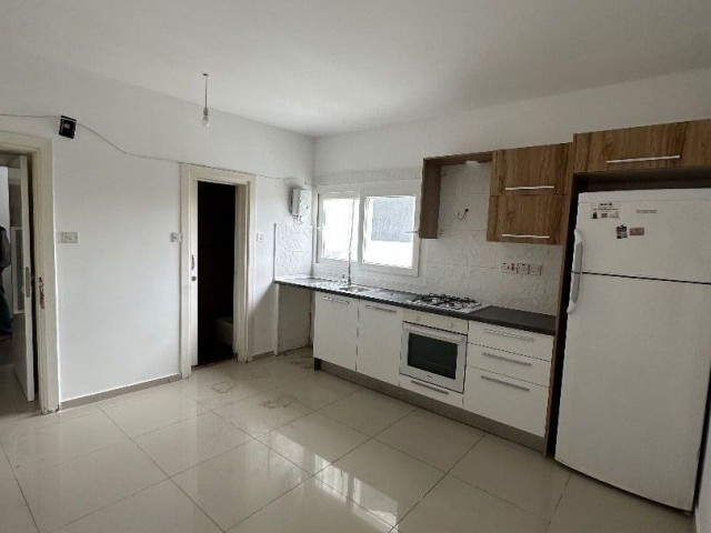 NICOSIA, GÖNYELİ 2+1 FLAT FOR RENT