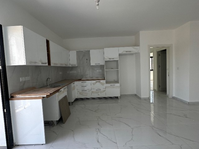 LEFKOŞA,KÜÇÜKKAYMAKLI 2+1 SATILIK DAİRE