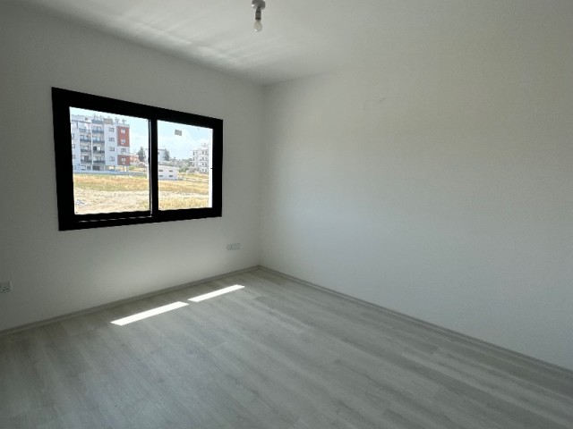 LEFKOŞA,KÜÇÜK KAYMAKLI 2+1 SATILIK DAİRE 