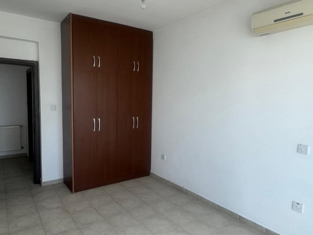 LEFKOŞA,KÜÇÜK KAYMAKLI SATILIK 5+1 TRİPLEKS DAİRE