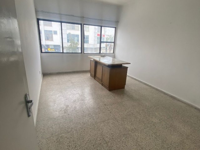 Turkish Title Deed office for sale in Kucuk Kaymaklı ** 