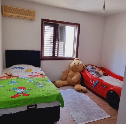 3-Zimmer-Wohnung mit türkischer Eigentumsurkunde zum Verkauf im Zentrum von Kyrenia