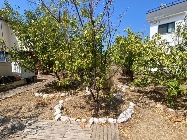 Einstöckiger Bungalow mit 3 Schlafzimmern zum Verkauf in Alsancak