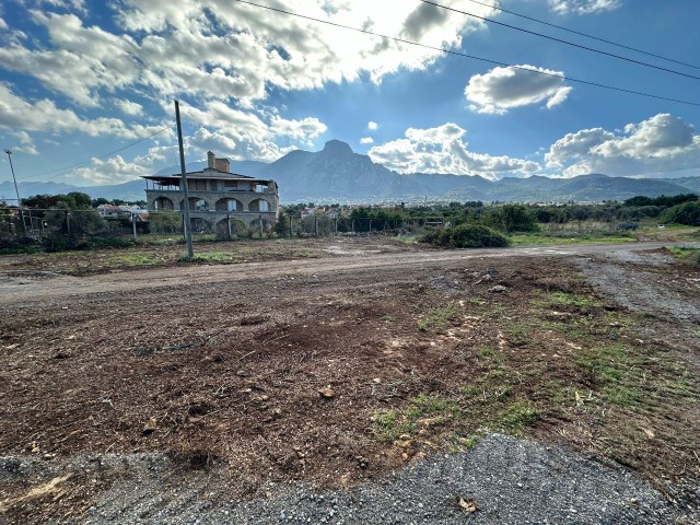 Karşıyaka Deniz Tarafında, 2 kat konut imarlı arsa