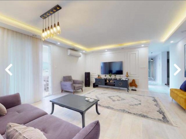 Flat with Turkish Title for sale in Kyrenia Center