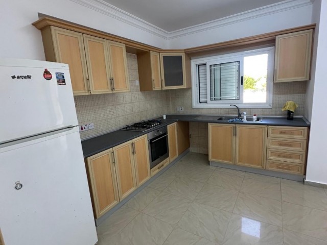 3+1 Flat for Rent in Küçük Kaymaklı Area