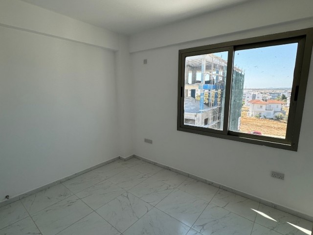 2+1 Penthouse-Wohnung zum Verkauf in der Gegend von Gönyeli