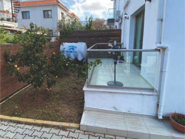 3+1 DUBLEXVILLA IM ZENTRUM VON KYRENIA IM GARTEN