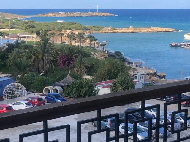 3+1 WOHNUNG MIT MEERBLICK IM ZENTRUM VON KYRENIA