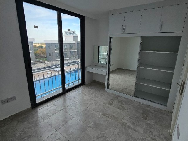 2+1 FURNISHED AND UNFURNISHED FLAT FOR RENT WITH POOL FRONT