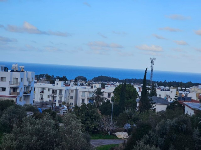 2+1 WOHNUNG MIT BERG- UND MEERBLICK, LIEFERUNG NACH 6 MONATEN IN ALSANCAK