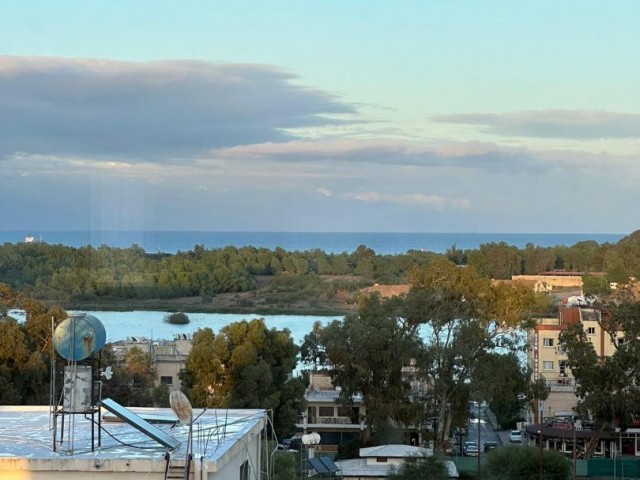 FAMAGUSTA 3+1 NEU MÖBLIERTE WOHNUNG MIT MEER- UND SEEBLICK ZU VERMIETEN