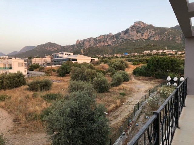 3 FRONTBALKON 1+1 WOHNUNG MIT BLICK AUF DIE NATUR