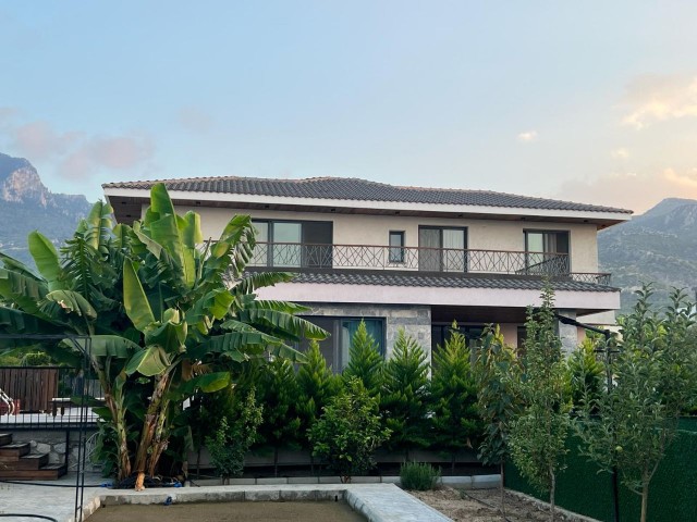 6+2 DETACHED VILLA WITH PRIVATE POOL IN CATALKOY