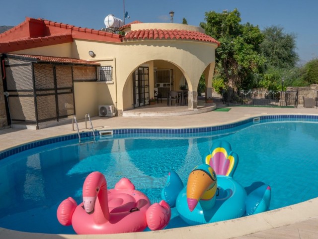 Villa mit Pool in Çatalköy, Kyrenia