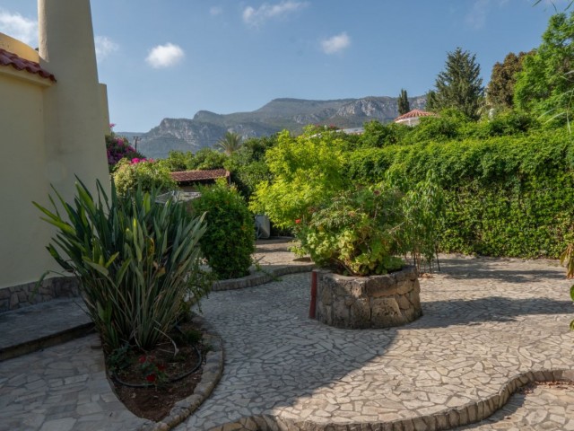 Villa with pool in Çatalköy, Kyrenia