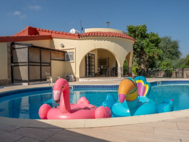 Villa with pool in Çatalköy, Kyrenia