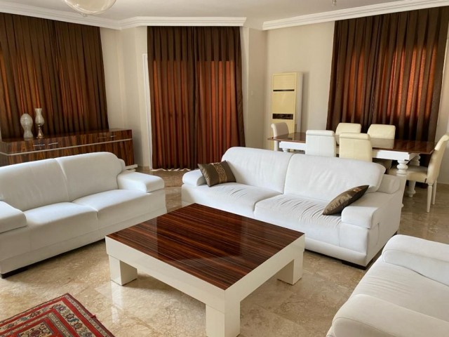 3+1 flat FOR SALE in Famagusta Center from ROCS HOMES