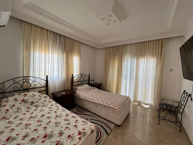 Iskele Villa 4+1 в аренду посуточно