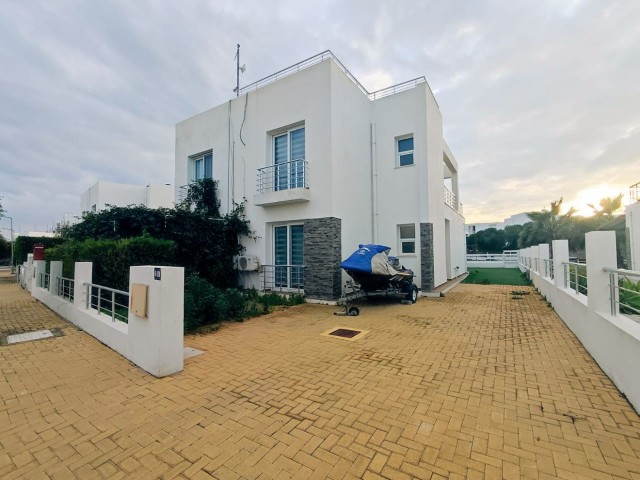 Ceasar Beach Villa 3+1 Satılık deniz manzarası