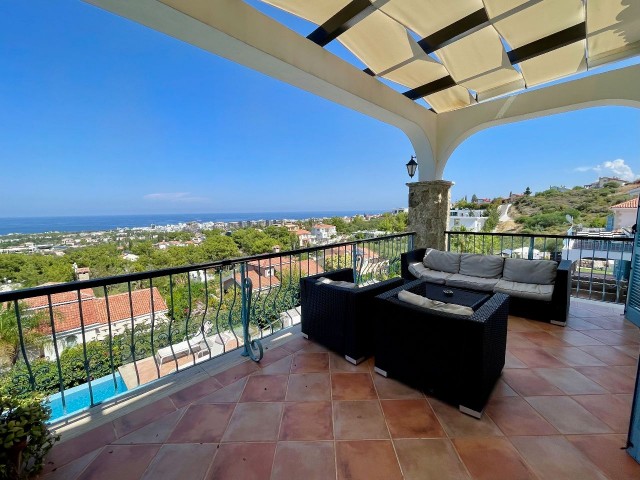 Spectacular 4 bedroom villa with views over whole Kyrenia