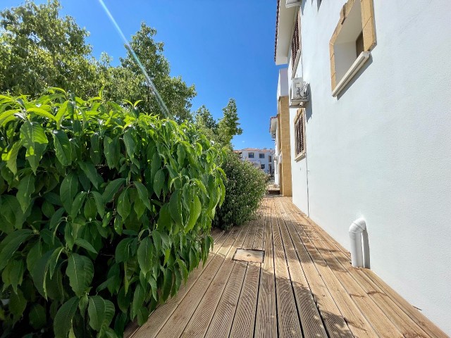 Walk to sea 2 bedroom apartment with terrace