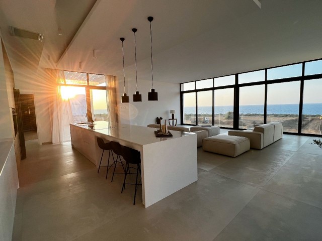 Atemberaubendes Penthouse mit 3 Schlafzimmern am Meer