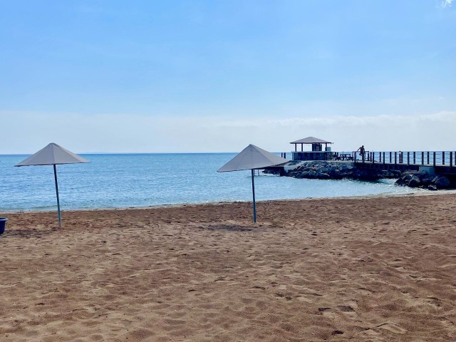 Пентхаус с 2 спальнями и видом на море в курортном отеле Thalassa Beachfront