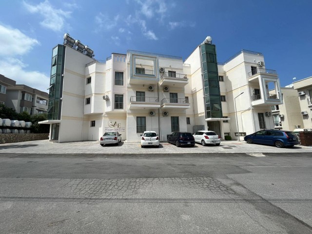 Komplett möblierte Penthouse-Wohnung zum Verkauf in Kyrenia Alsancak