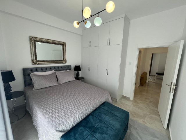 Komplett möblierte Penthouse-Wohnung zum Verkauf in Kyrenia Alsancak