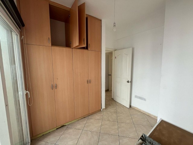 2+1 FLAT FOR SALE IN KYRENIA CENTRAL ASLANLI VILLA AREA