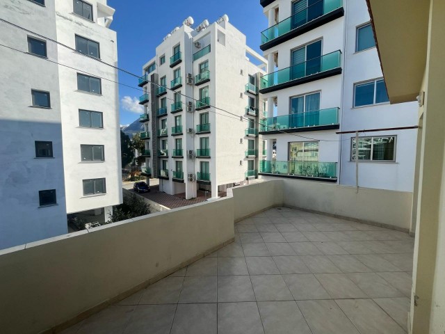 2+1 FLAT FOR SALE IN KYRENIA CENTRAL ASLANLI VILLA AREA