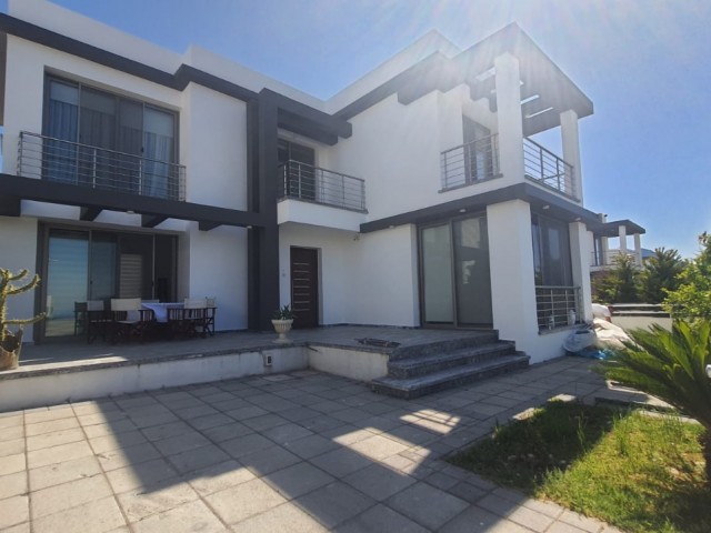 GIRNE ALSANCAK LUXURY VILLA FOR RENT 4+1