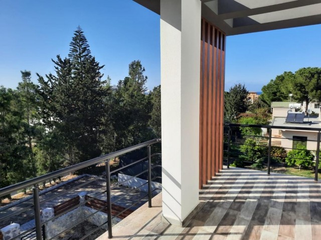 3+1 Triplex Villas for Sale in Girne Karaoğlanoğlu