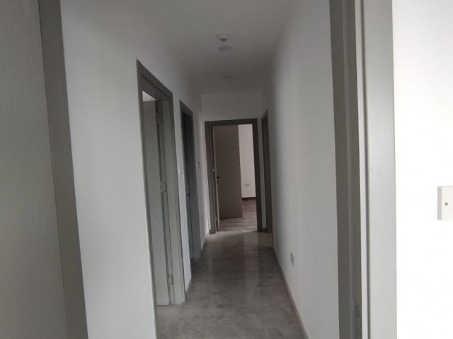 LEFKOŞA K.KAYMAKLIDA YATIRIMLIK 3+1 LÜX DAİRE