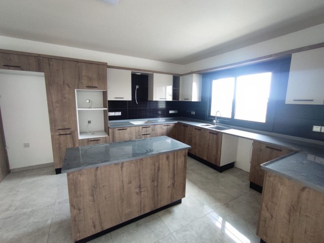 3+1 LUXURIOUS FLAT FOR INVESTMENT IN NICOSIA K.KAYMAKLI