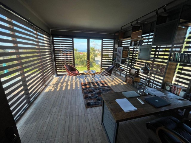 Kyrenia Catalkoy Sonderdesign 9+3 Villa