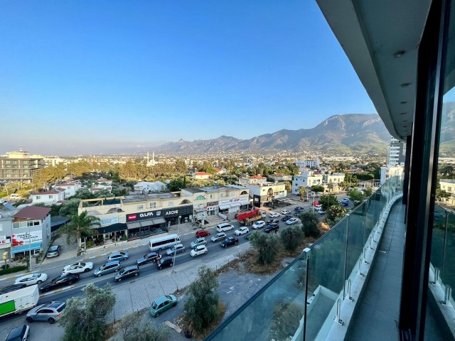 2+1 Wohnung zu vermieten im Zentrum von Kyrenia / Meerblick